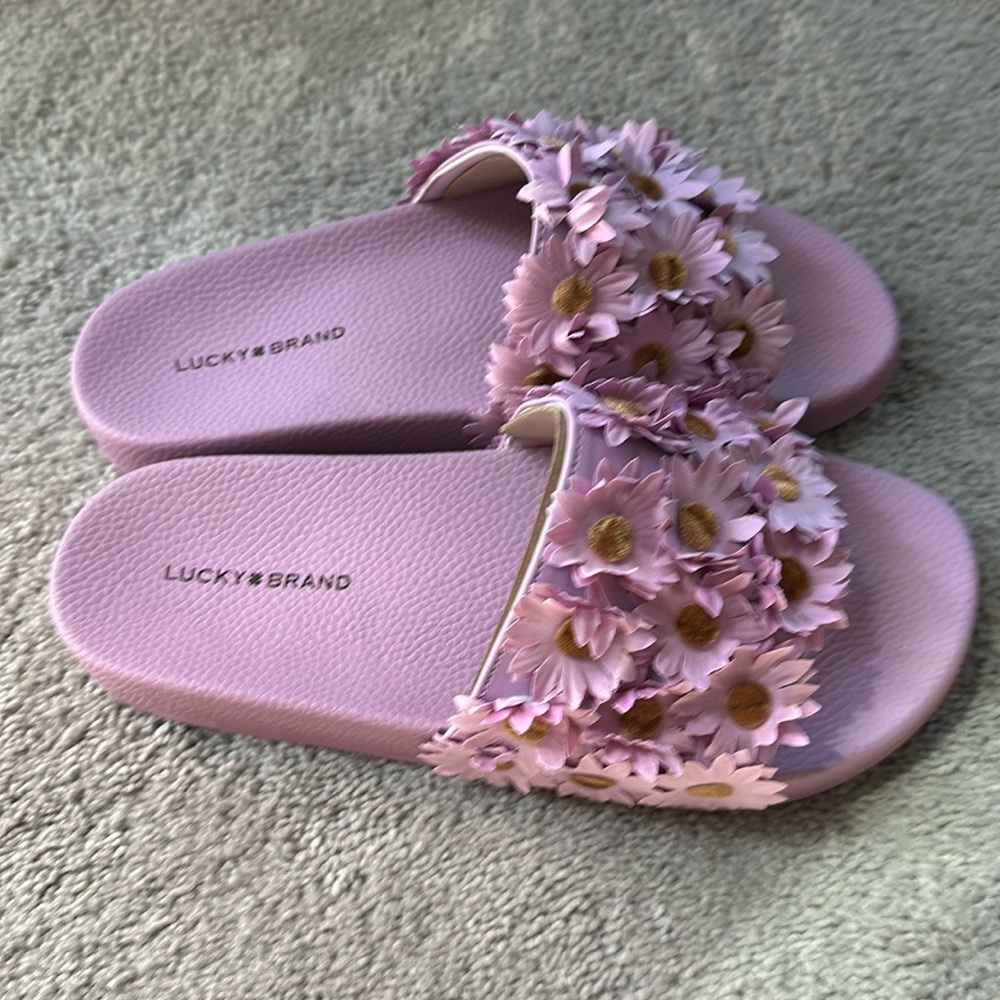 Lucky brand slides light purple